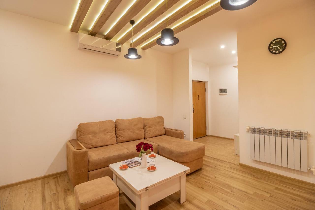 Stay Inn Apartments On 33 Sayat-Nova Avenue Erevan Exterior foto